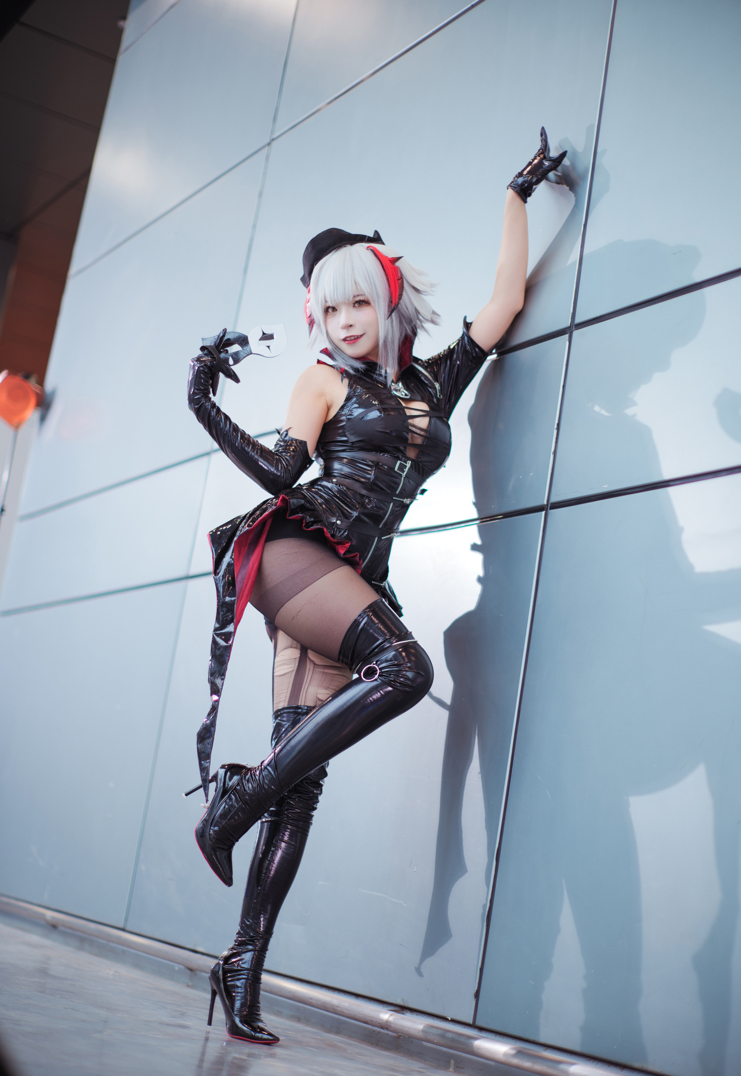 《明日方舟》 W 愚夜密函 cosplay (8/10) 《明日方舟》 W 愚夜密函 cosplay 第8张 - 愚夜密函图集