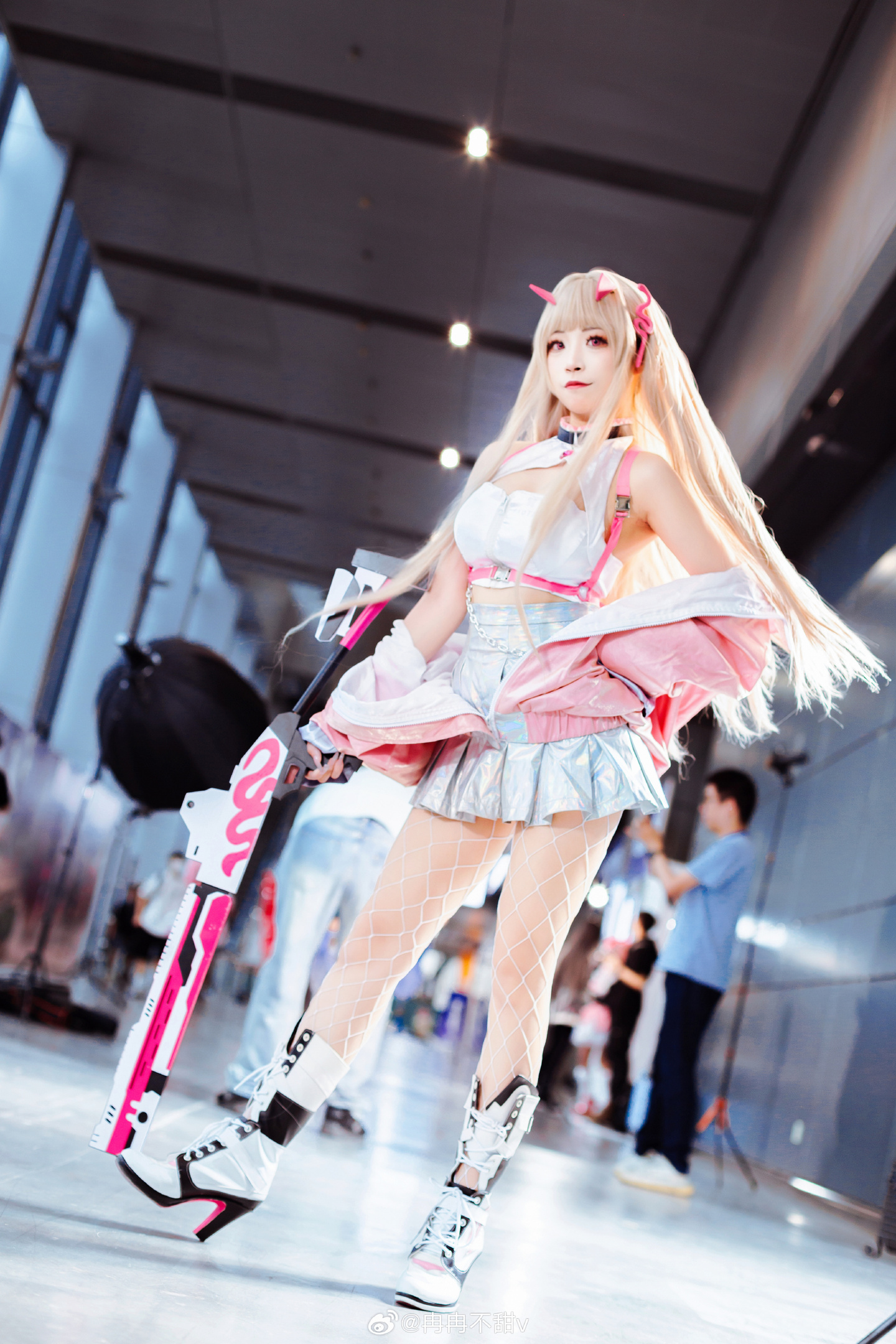 《胜利女神:妮姬》毒蛇cosplay (4/12) 《胜利女神:妮姬》毒蛇cosplay 第4张 - 毒蛇图集