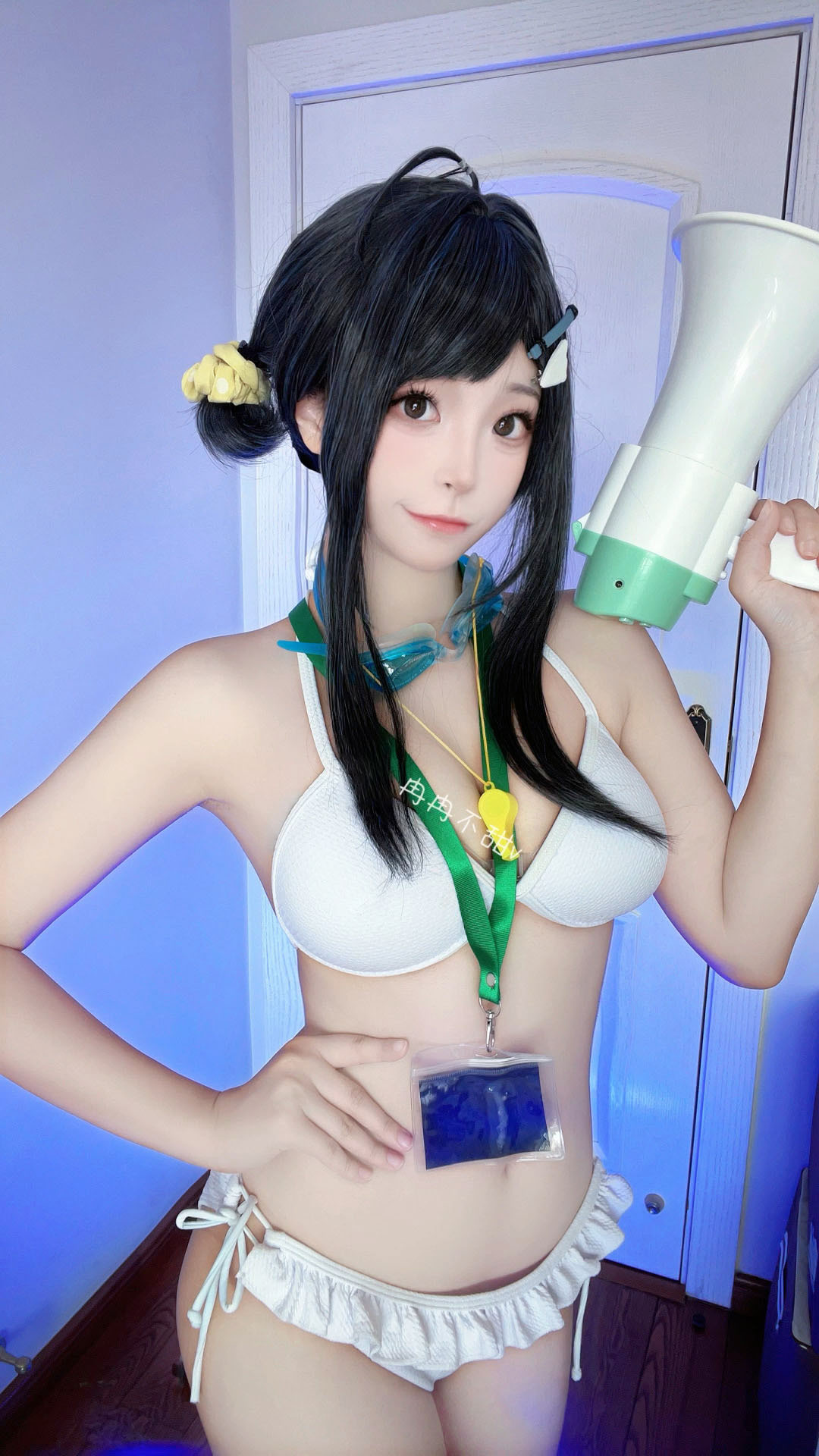 《明日方舟》羽毛笔cosplay (3/9) 《明日方舟》羽毛笔cosplay 第3张 - 羽毛笔图集