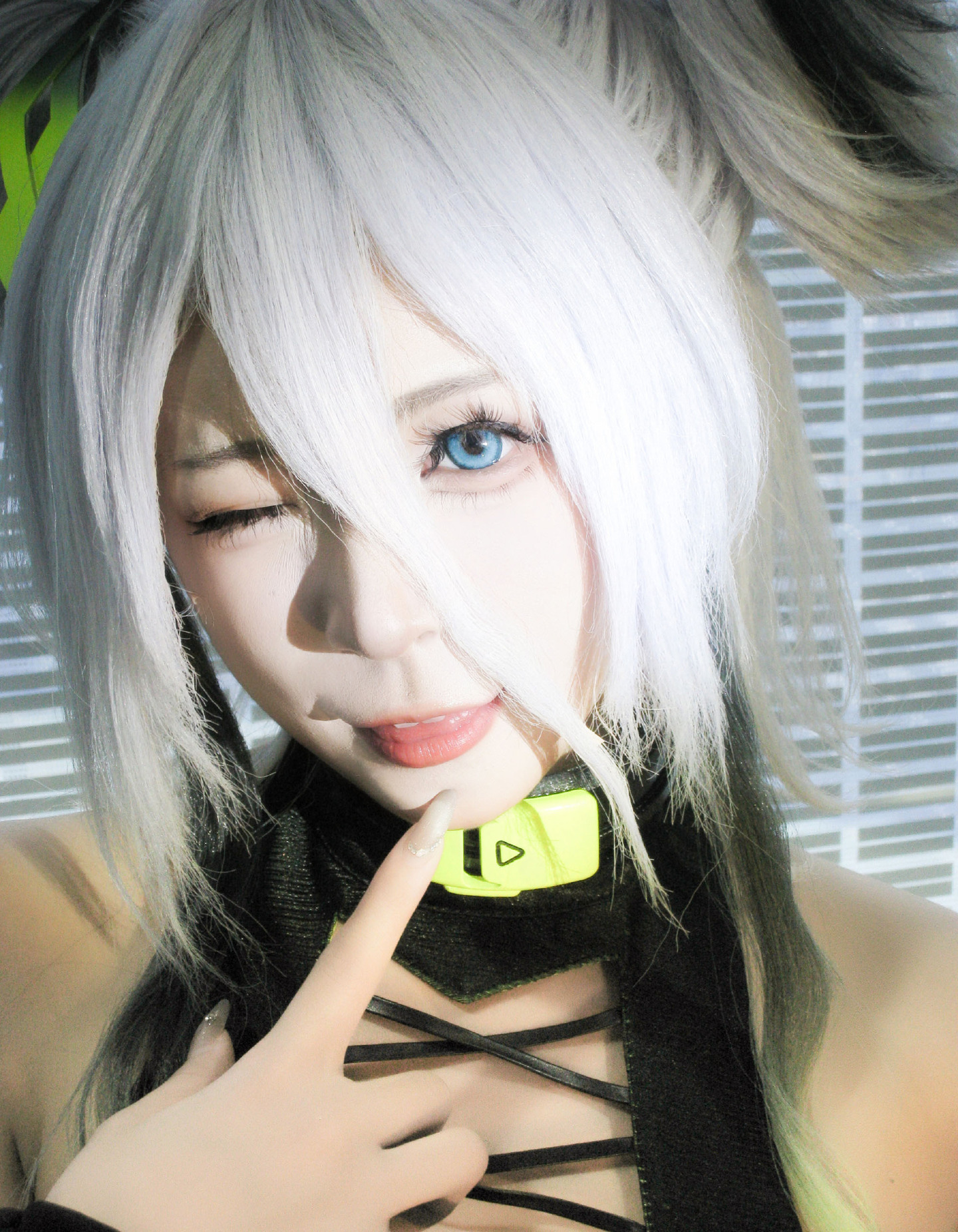 《交错战线》雷克斯cosplay (3/9) 《交错战线》雷克斯cosplay 第3张 - 雷克斯图集