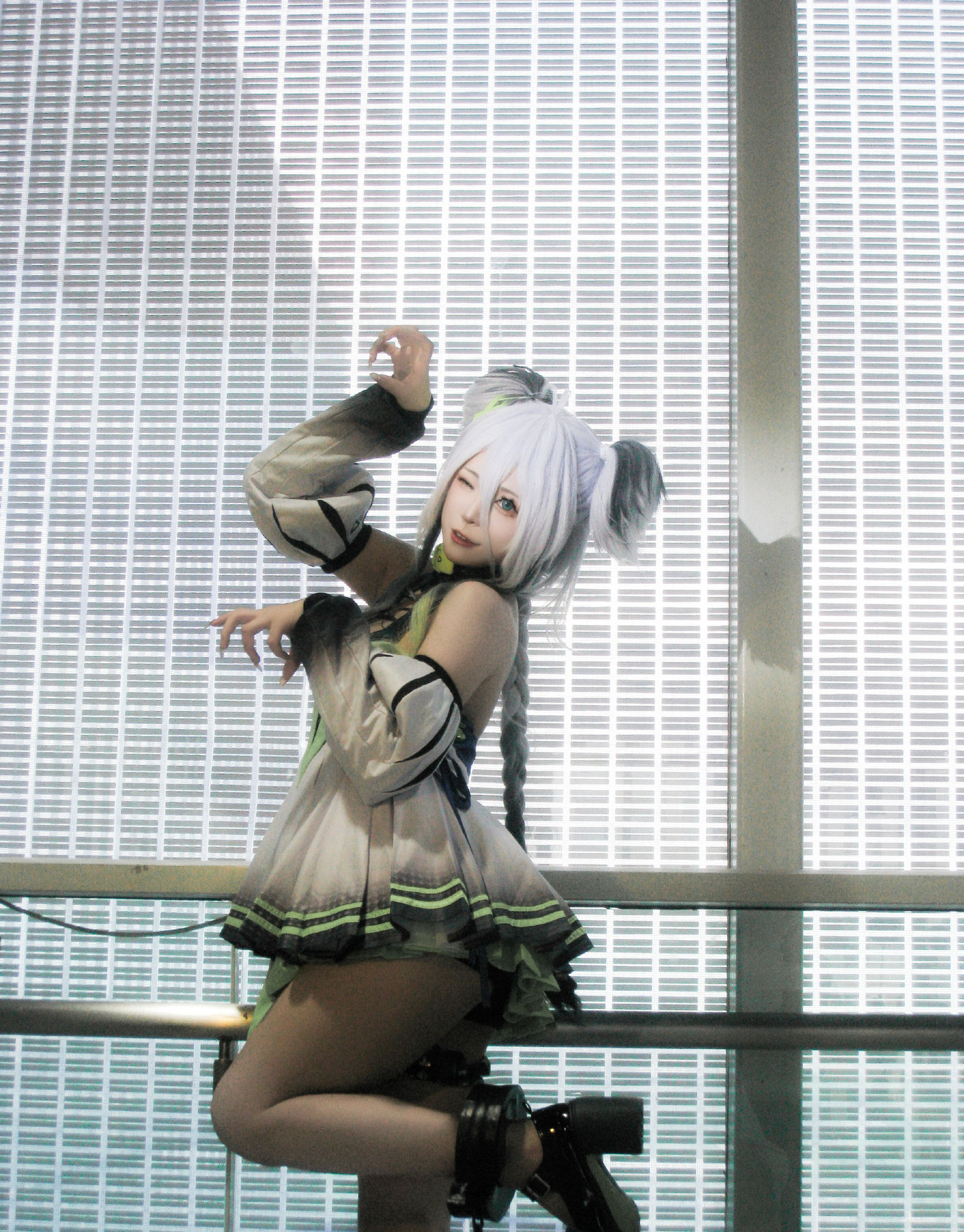 《交错战线》雷克斯cosplay (4/9) 《交错战线》雷克斯cosplay 第4张 - 雷克斯图集