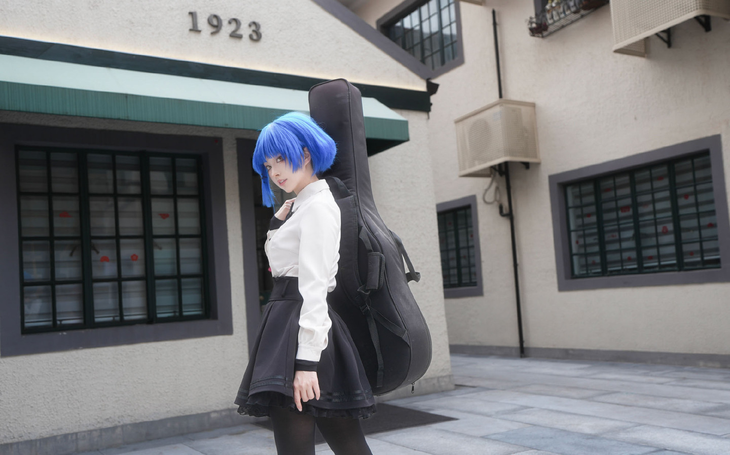 《孤独摇滚!》山田凉cosplay (4/9) 《孤独摇滚!》山田凉cosplay 第4张 - 山田凉图集