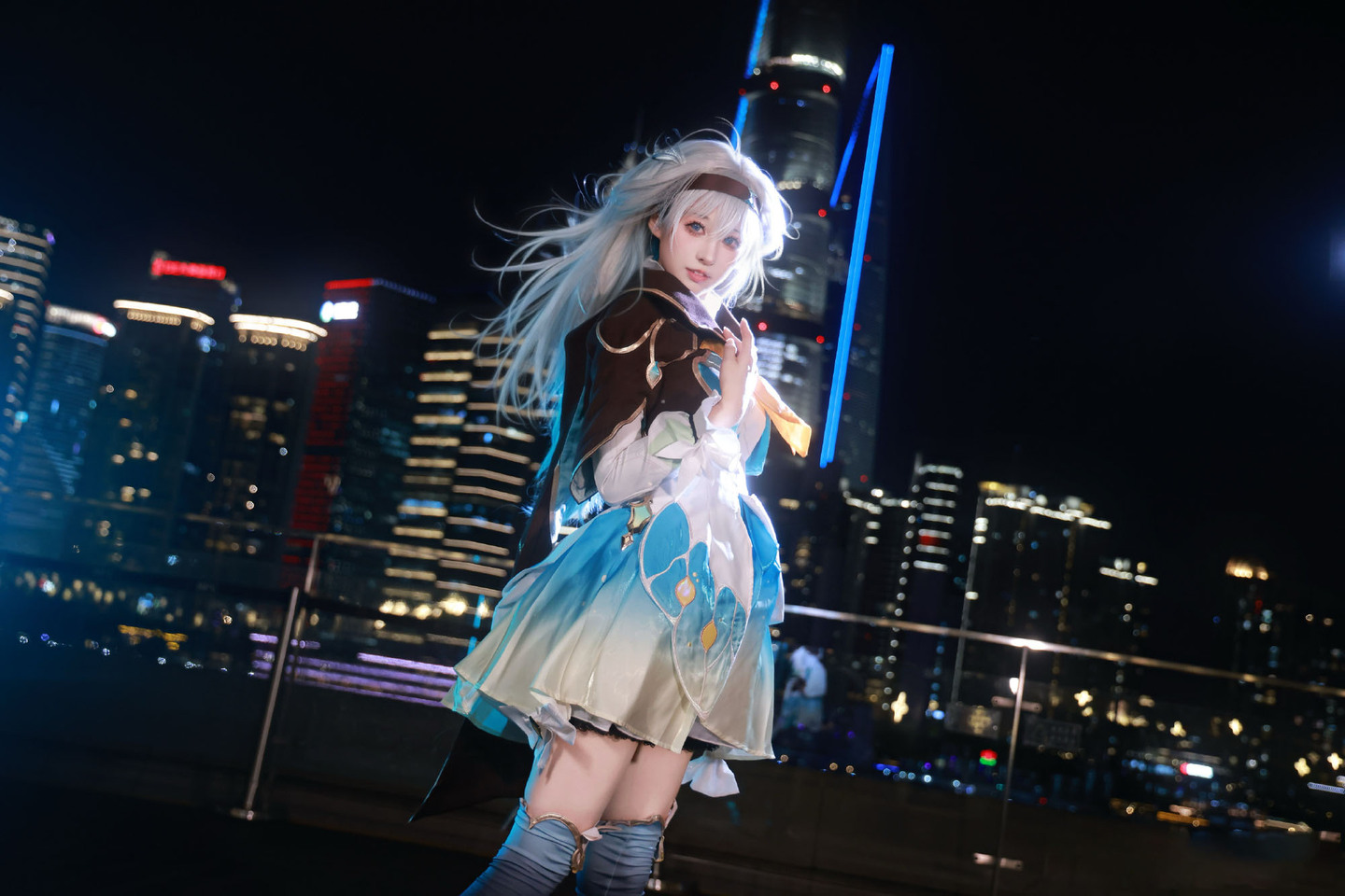 《崩坏:星穹铁道》流萤cosplay (1/5) 《崩坏:星穹铁道》流萤cosplay 第1张 - 流萤图集