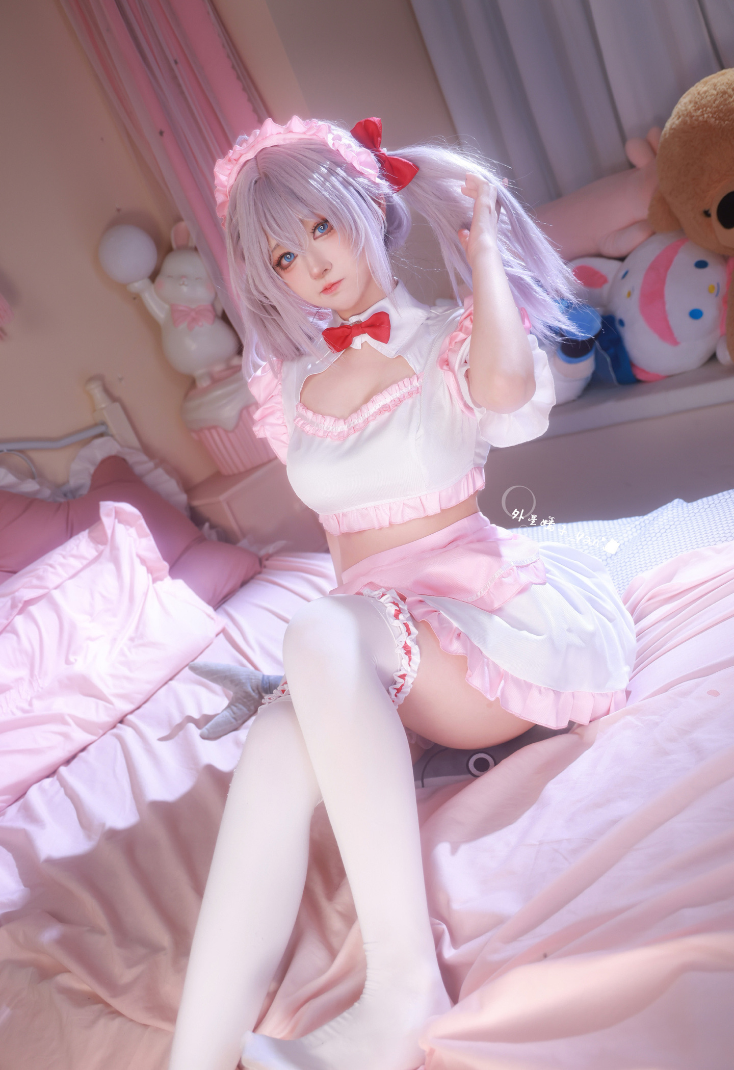 《不时轻声地以俄语遮羞的邻座艾莉同学》艾莉cosplay (5/8) 《不时轻声地以俄语遮羞的邻座艾莉同学》艾莉cosplay 第5张 - 艾莉图集