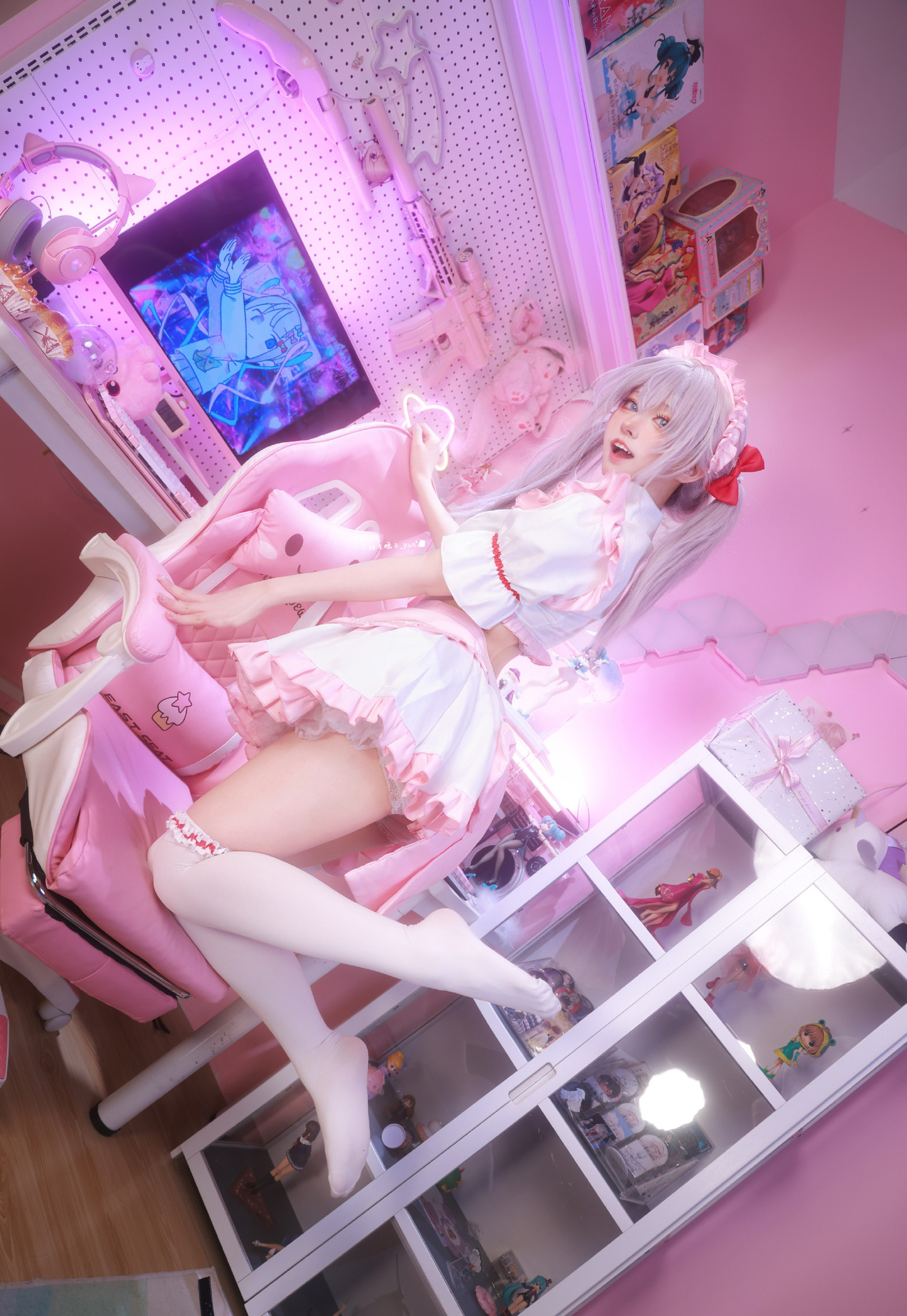 《不时轻声地以俄语遮羞的邻座艾莉同学》艾莉cosplay (7/8) 《不时轻声地以俄语遮羞的邻座艾莉同学》艾莉cosplay 第7张 - 艾莉图集