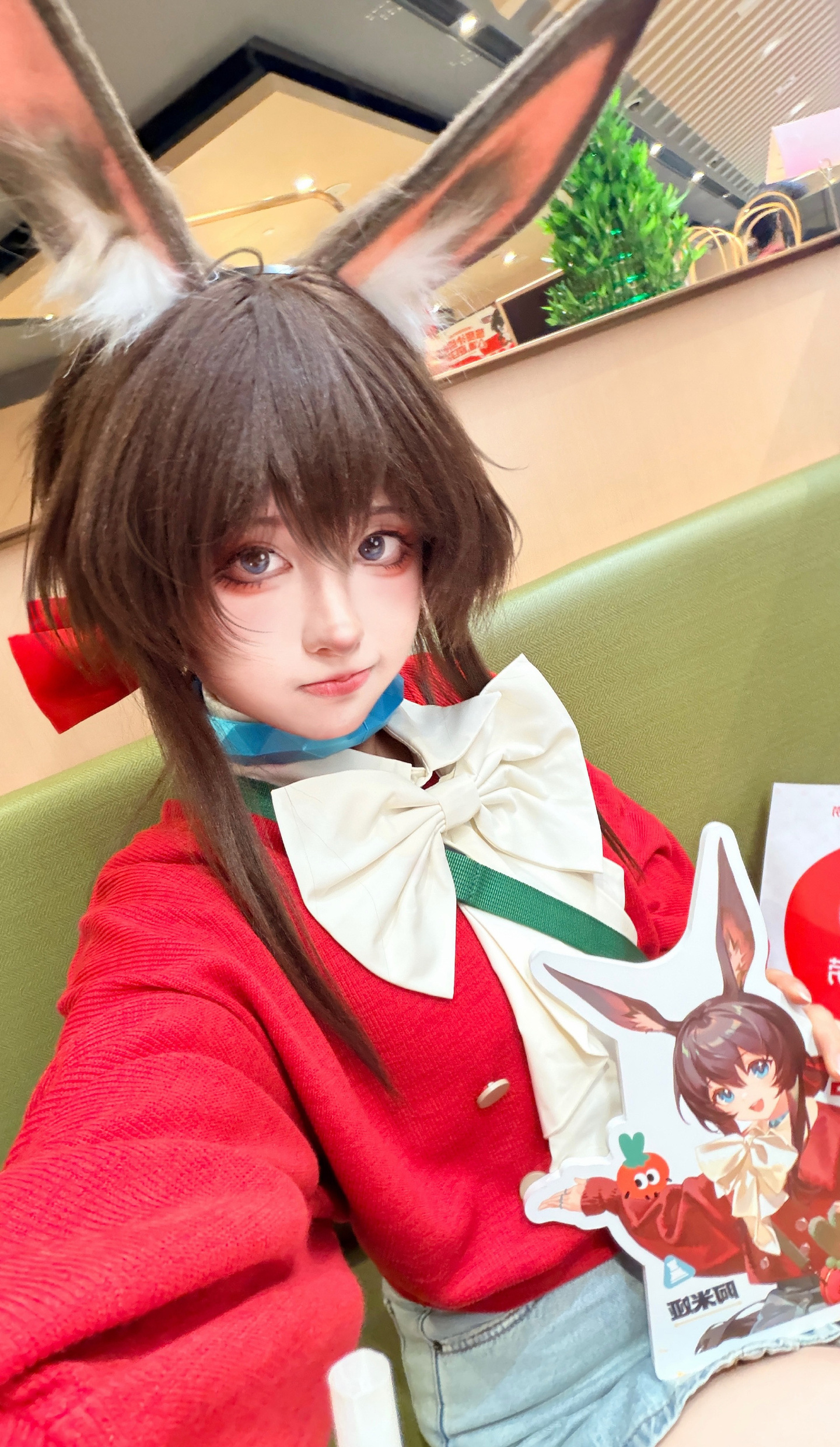 《明日方舟》阿米娅cosplay (2/4) 《明日方舟》阿米娅cosplay 第2张 - 阿米娅图集