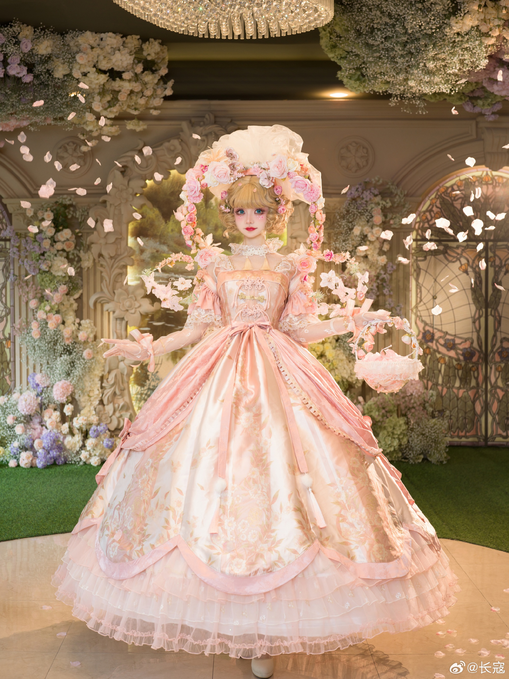 LOLITA 花蝶争艳,灼灼其华 繁花浪漫,簇拥为辫@长寇 第2张