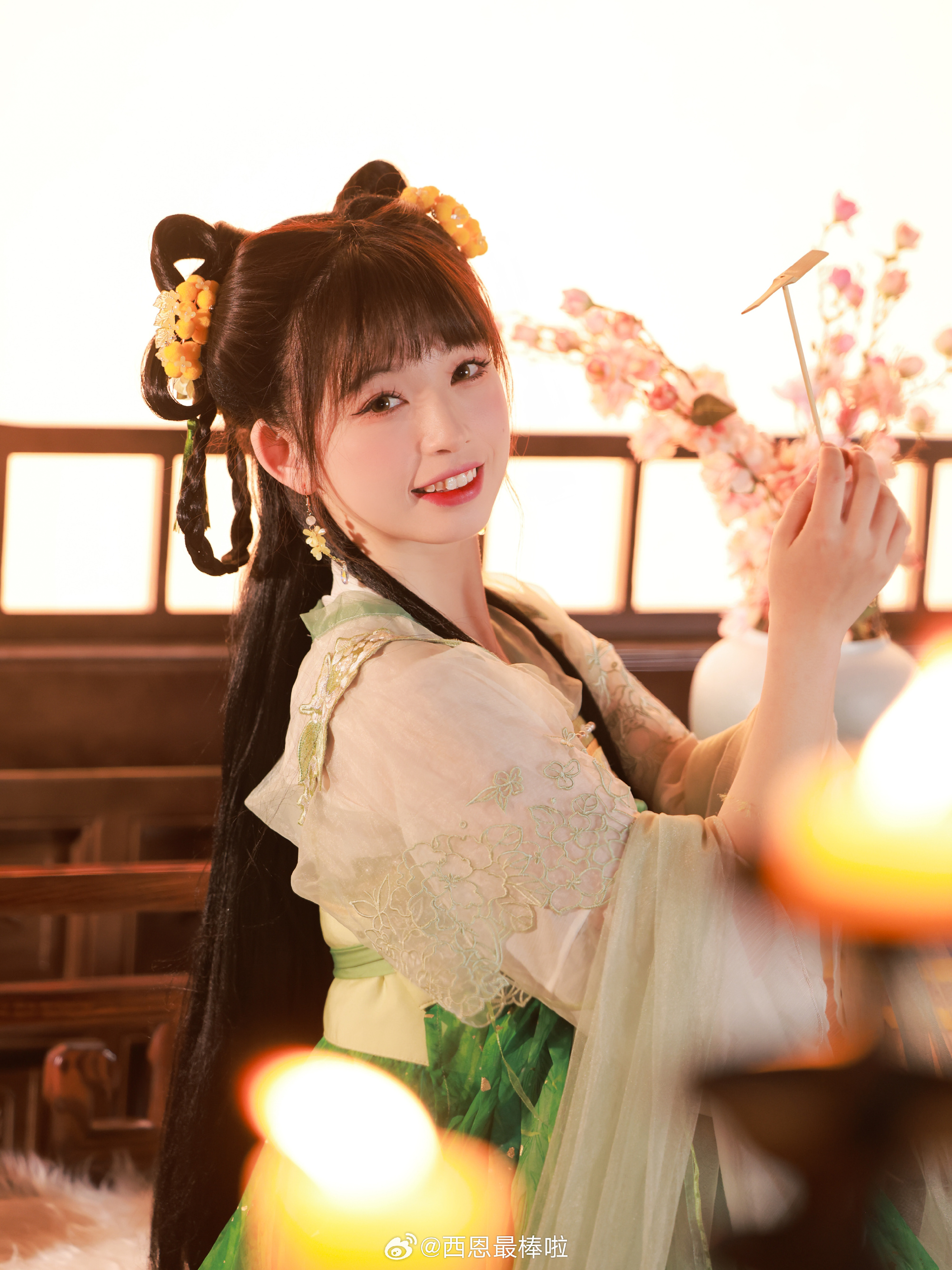 看起来可可爱爱，背地里原来是个小酒鬼！ 汉服@西恩最棒啦 | 西恩最棒啦cos看起来可可爱爱，背地里原来是个小酒鬼！ 汉服-coser家，cosplay爱好者，二次元聚集地，动漫文化，新番资讯，ACG，Coser展示