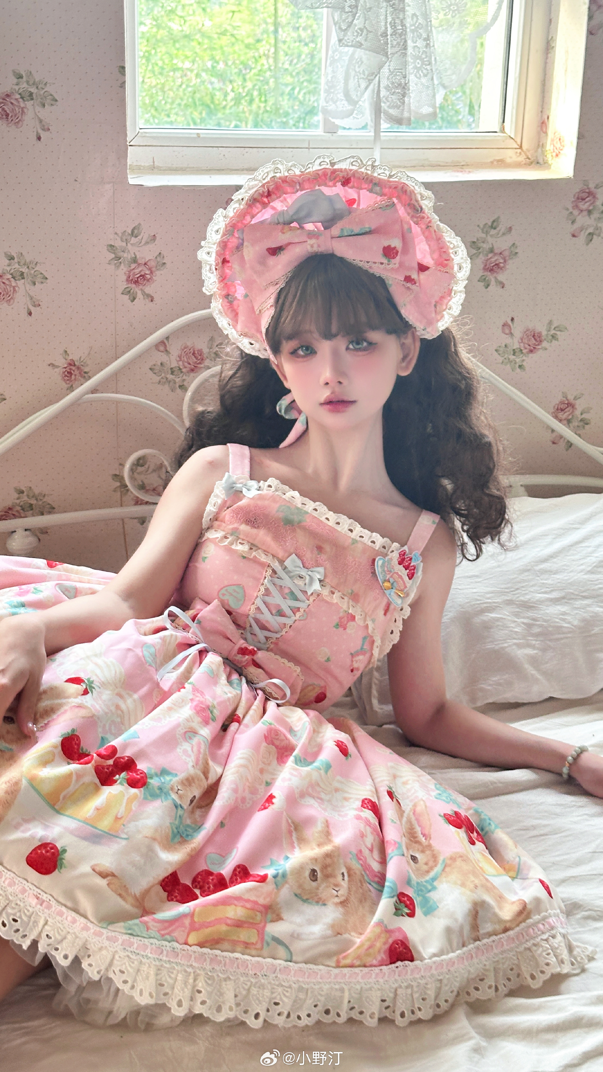 LOLITA 🐇甜心兔兔奶糕🍓 ​​​@小野汀 | 小野汀cos🐇甜心兔兔奶糕🍓 ​​​-coser家，cosplay爱好者，二次元聚集地，动漫文化，新番资讯，ACG，Coser展示