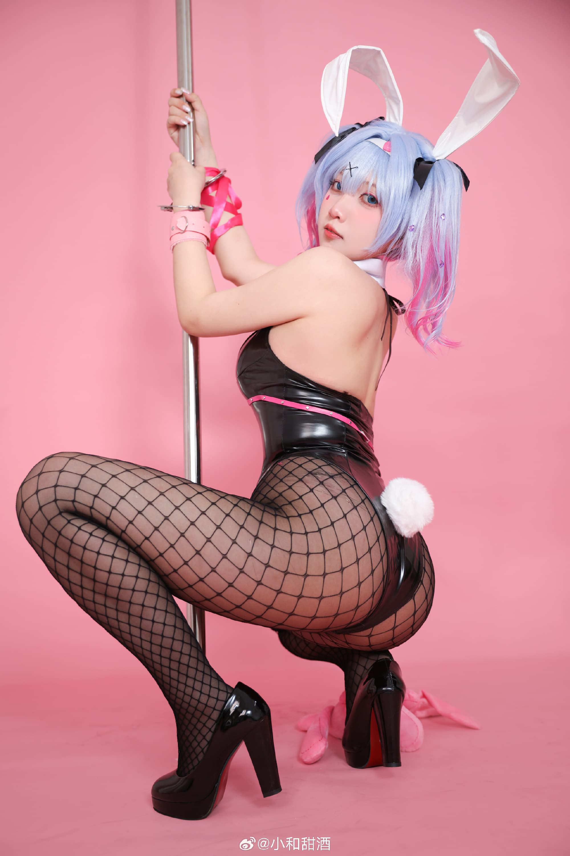 COSPLAY 💗RABBIT HOLE兔子洞🐇🕳️ 初音未来@小和甜酒 | 小和甜酒cos💗RABBIT HOLE兔子洞🐇🕳️ 初音未来-COS二次元-cosplay社区-coser啦二次元