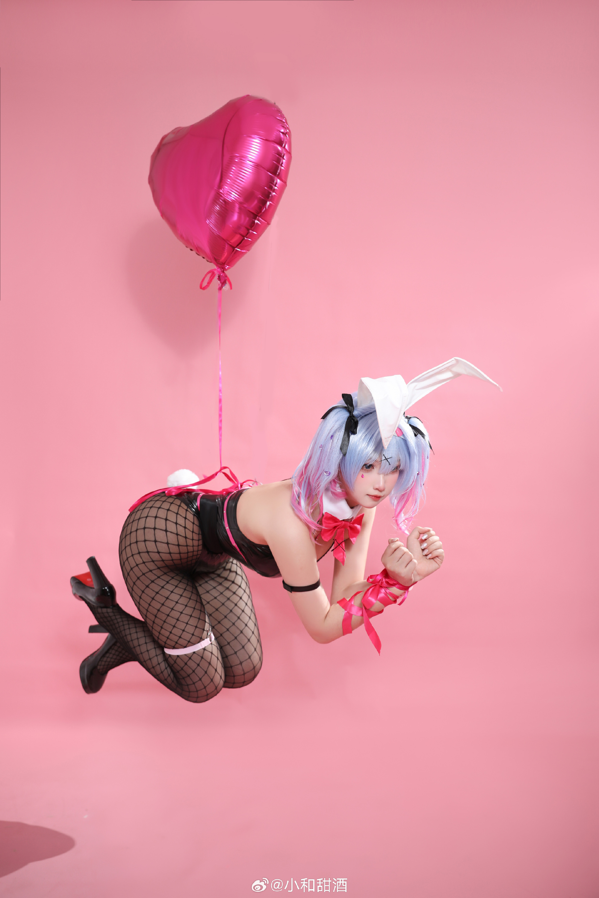 COSPLAY 💗RABBIT HOLE兔子洞🐇🕳️ 初音未来@小和甜酒 第2张