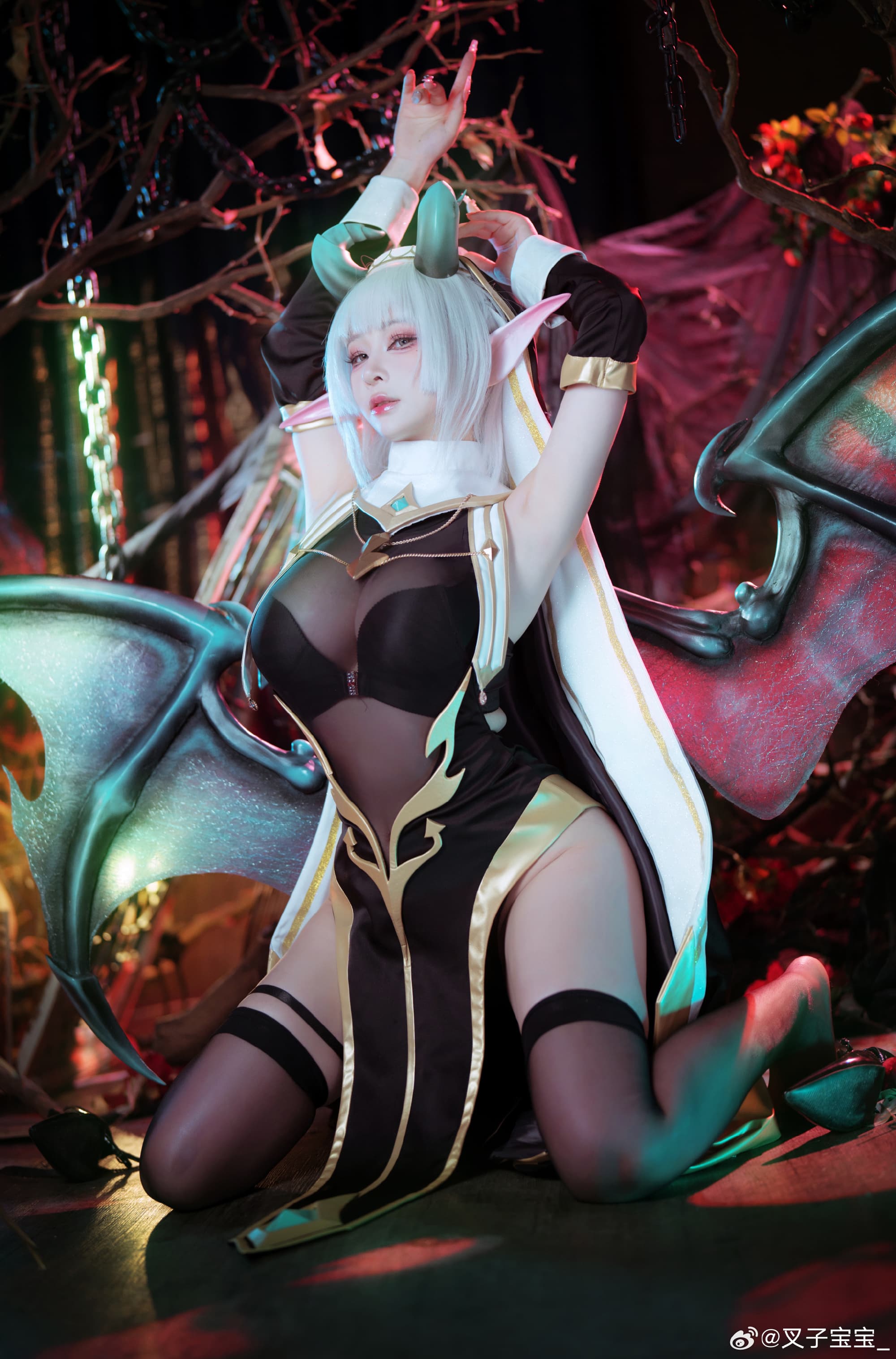 COSPLAY 🌟痛苦女王的后摇怎么这么大！小冰冰传奇@叉子宝宝_ | 叉子宝宝_cos🌟痛苦女王的后摇怎么这么大！小冰冰传奇-吾爱cos - 52cos-我爱cos