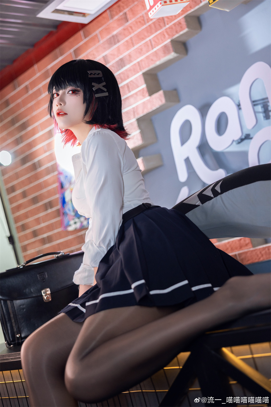 COSPLAY 绝区零 艾莲鲨疯@流一_喵喵喵喵喵喵 | 流一_喵喵喵喵喵喵cos绝区零 艾莲鲨疯-吾爱cos - 52cos-我爱cos