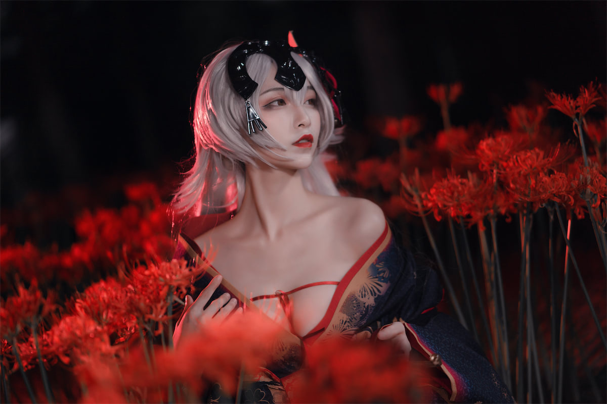 [COS]铁板烧鬼舞w cosplay摄影黑贞德浴袍 第2张