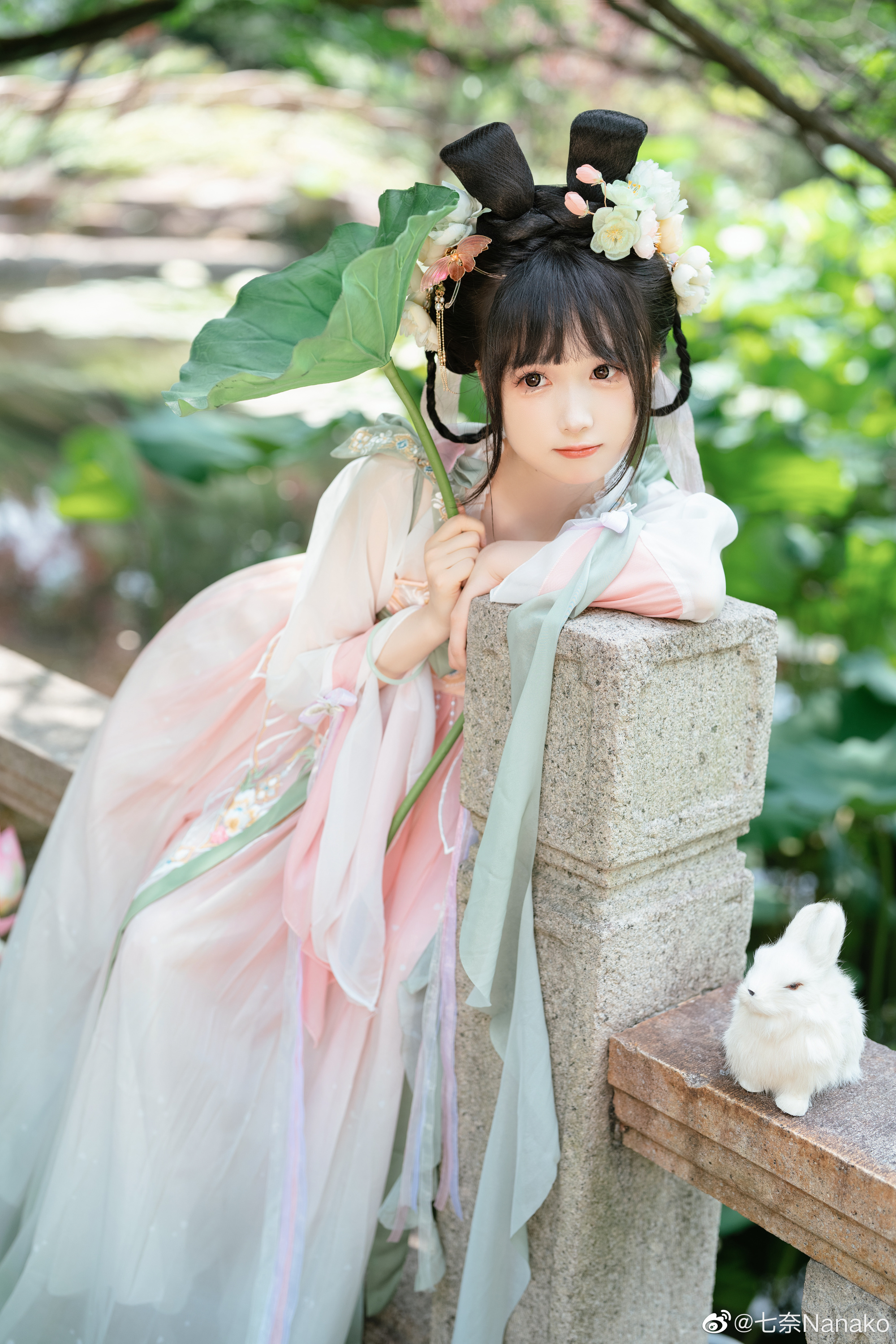 夏日汉服写真 是谁家的荷花小兔仙走丢了 ！打扰了是我的@七奈Nanako | 七奈Nanakocos夏日汉服写真 是谁家的荷花小兔仙走丢了 ！打扰了是我的-coser家，cosplay爱好者，二次元聚集地，动漫文化，新番资讯，ACG，Coser展示