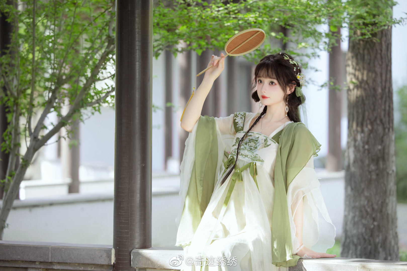 莺莺燕燕春春，花花柳柳真真。@奇迹绣绣 第2张