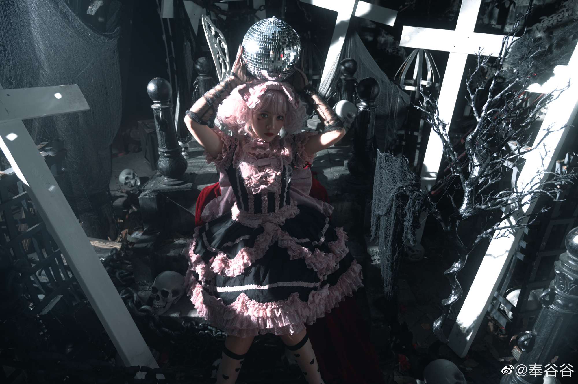 lolita装扮 ♥ 𝕭𝖑𝖆𝖈𝖐 𝕽𝖔𝖒𝖆𝖓𝖈𝖊 ♥@奉谷谷 第4张