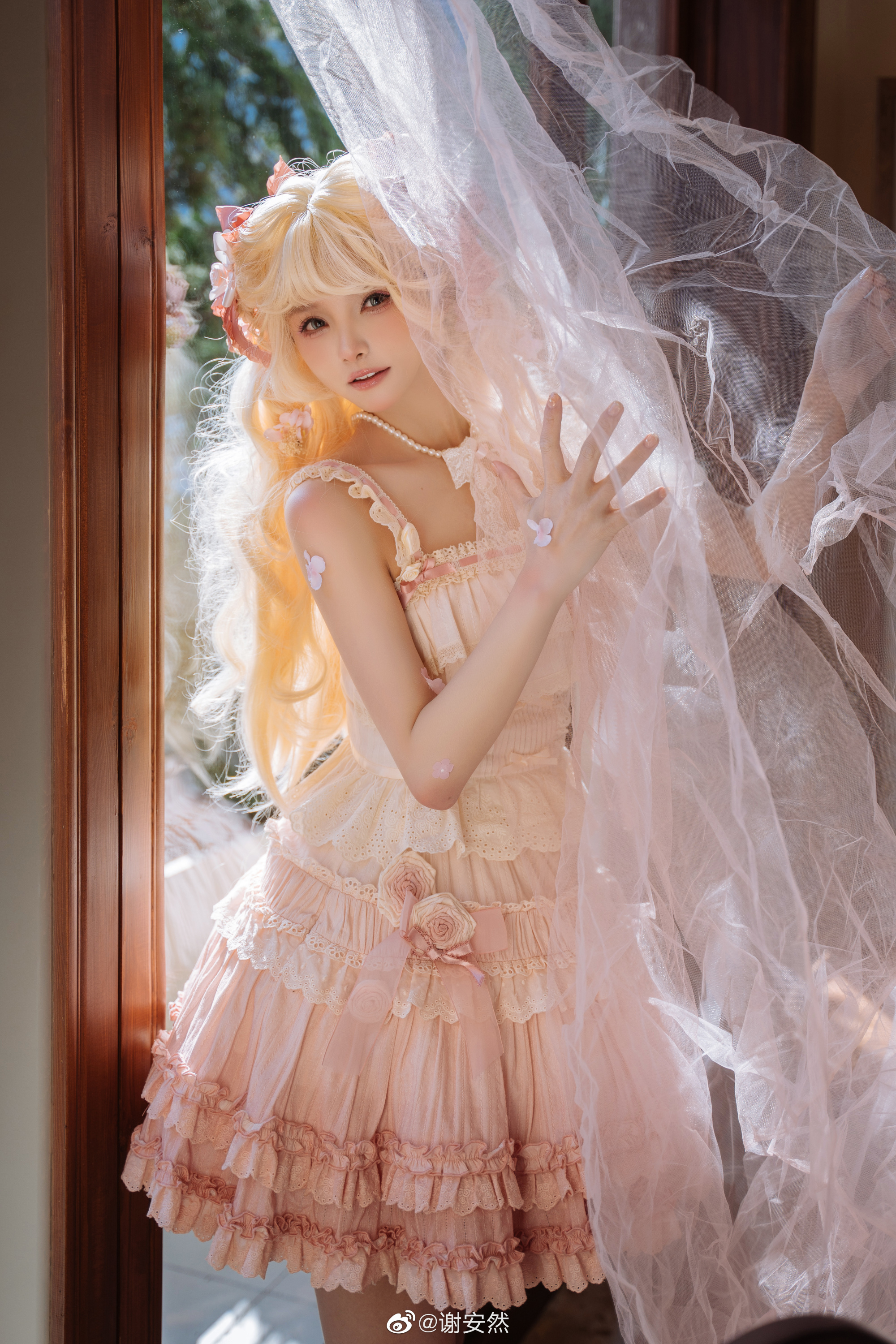 我听见阳光轻叩窗扉，晨曦闯入馨香的梦境，春日的脚步轻盈，将含苞的花儿唤醒@谢安然 第3张