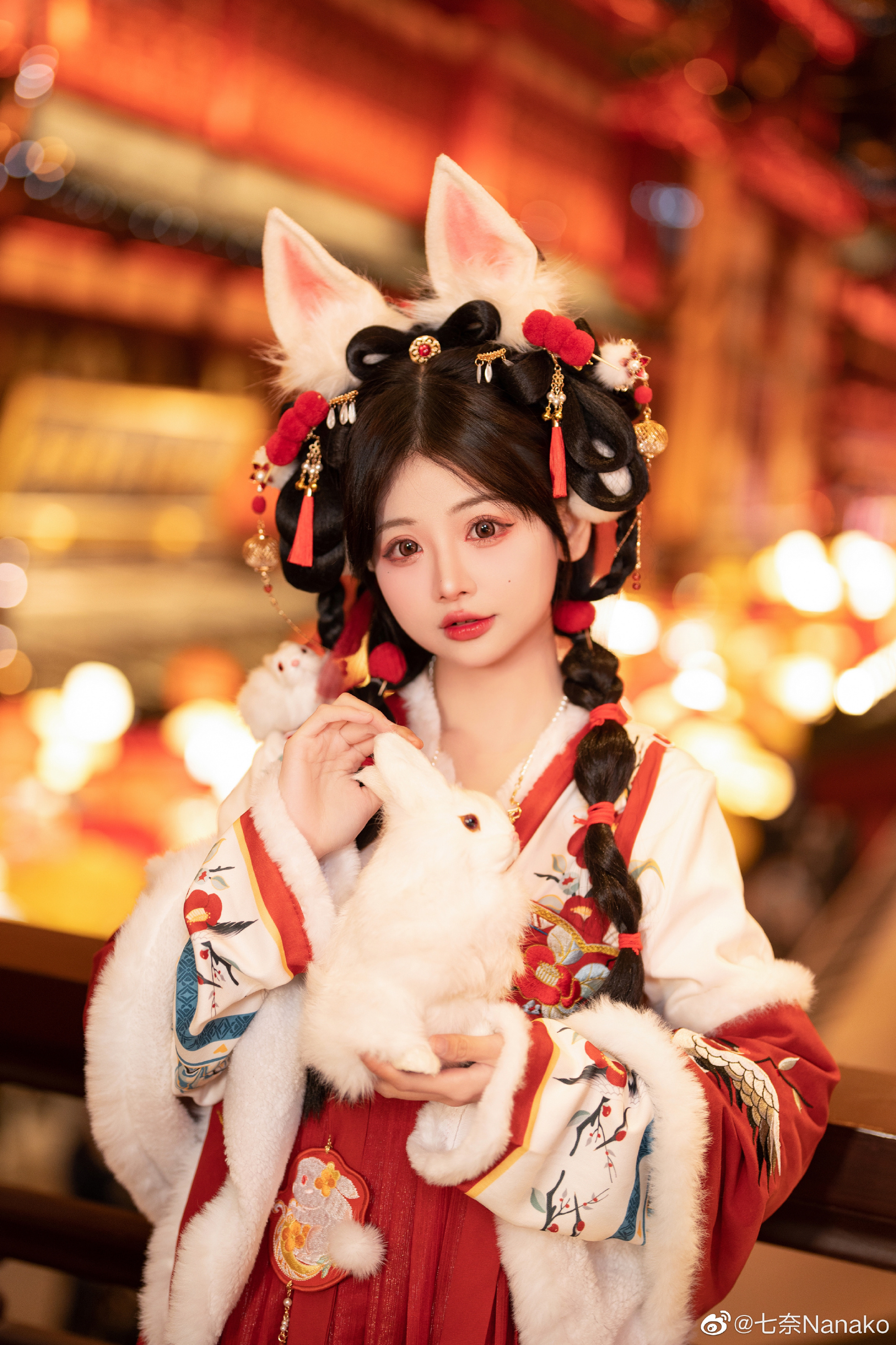 最近一直在灯会拍摄 做的新的兔兔发型 可爱满分！@七奈Nanako | 七奈Nanakocos最近一直在灯会拍摄 做的新的兔兔发型 可爱满分！-coser家，cosplay爱好者，二次元聚集地，动漫文化，新番资讯，ACG，Coser展示