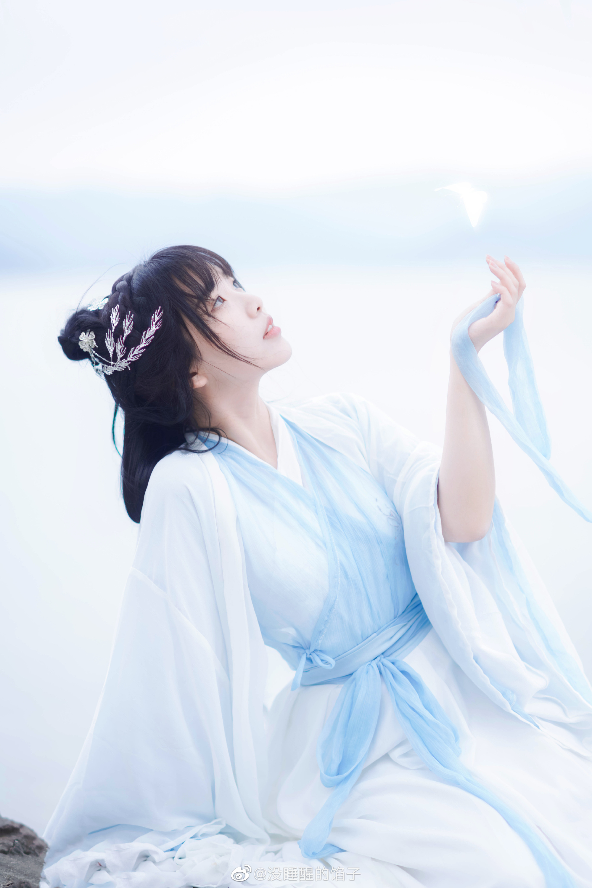 汉服 山水不渡我,琴声不渡江,留你在心上@没睡醒的馅子 | 没睡醒的馅子cos山水不渡我,琴声不渡江,留你在心上-coser家,cosplay爱好者,二次元聚集地,动漫文化,新番资讯,ACG,Coser展示
