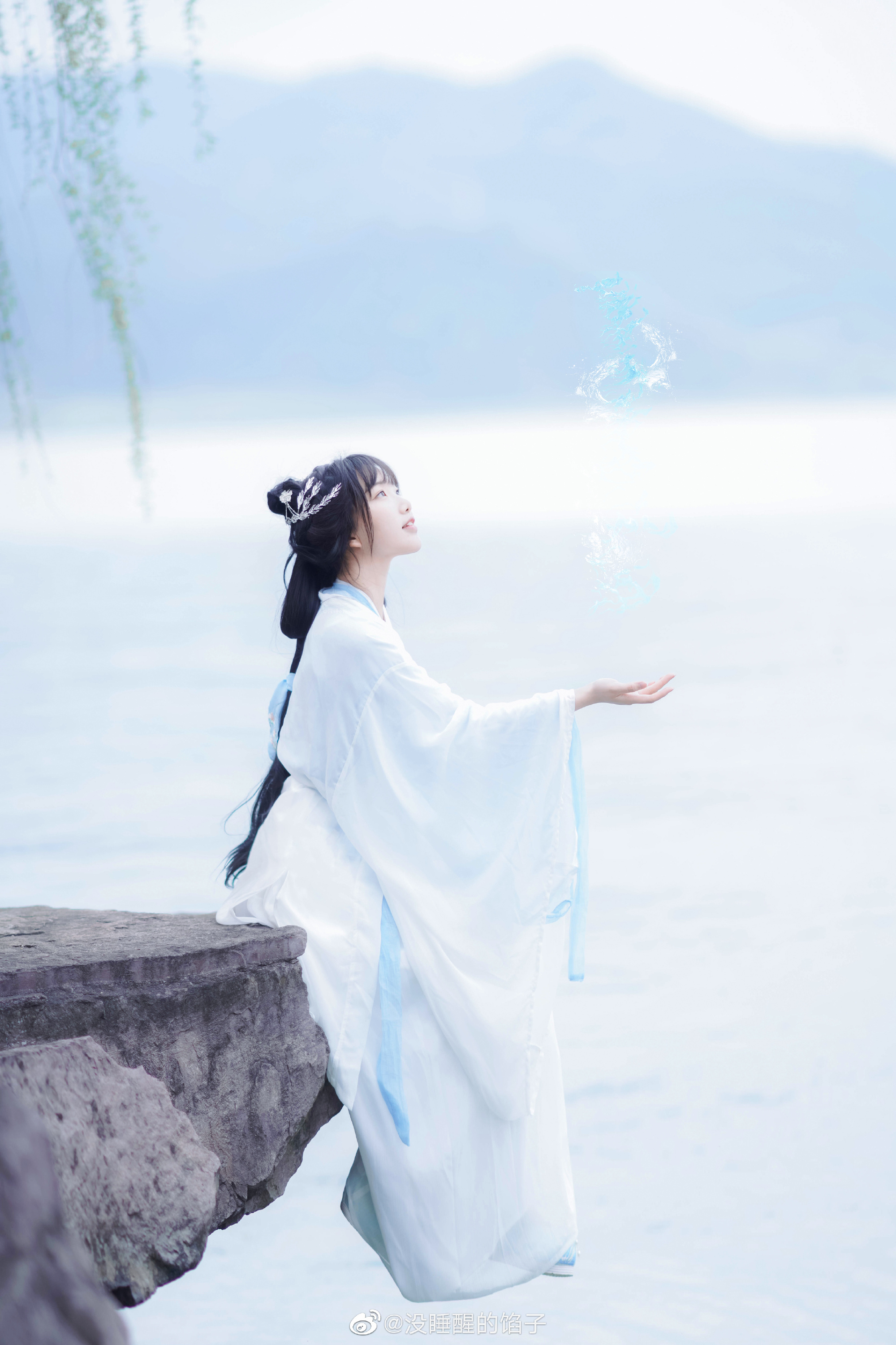 汉服 山水不渡我,琴声不渡江,留你在心上@没睡醒的馅子 第4张