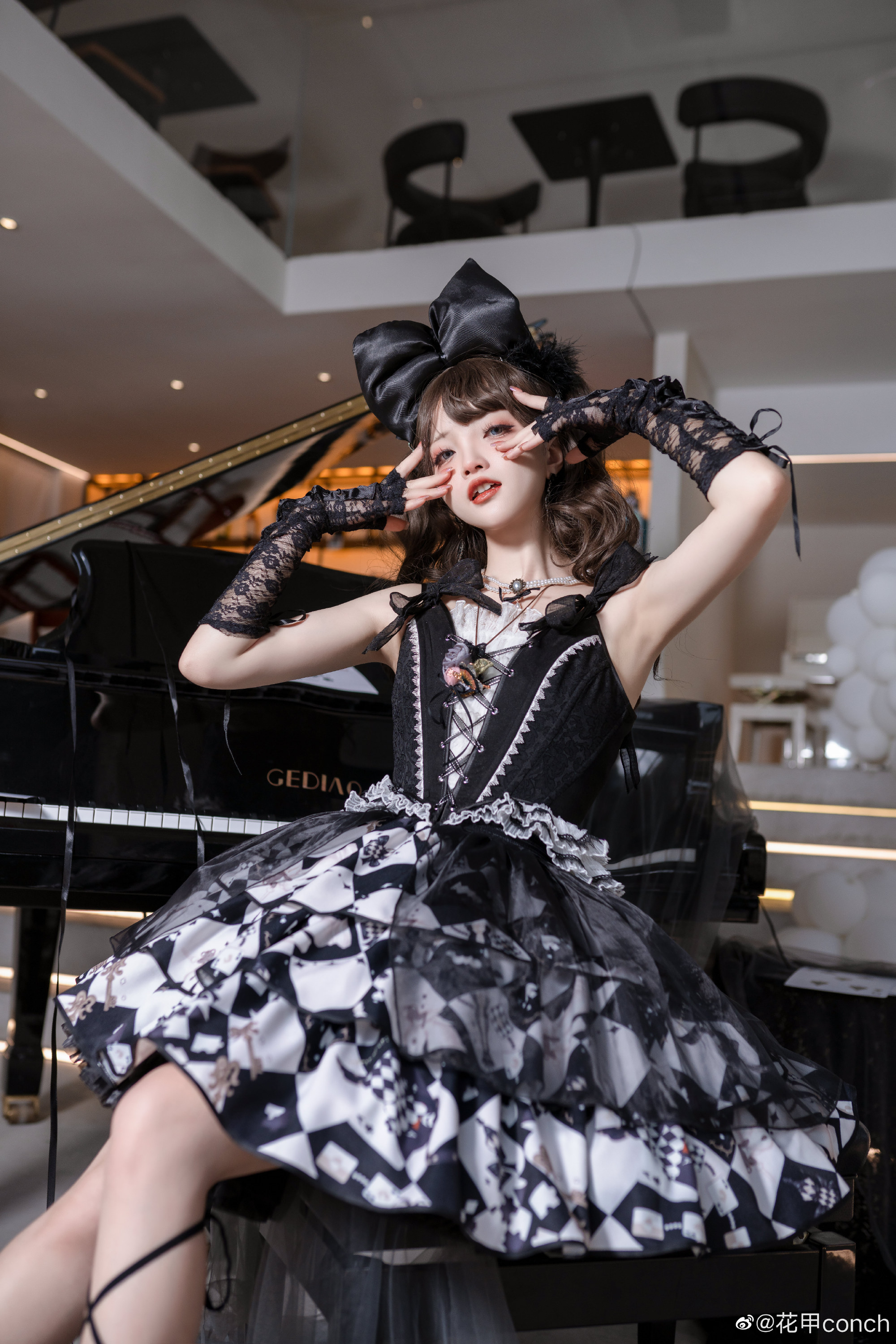 lolita装扮@花甲conch | 花甲conchcoslolita装扮-coser家，cosplay爱好者，二次元聚集地，动漫文化，新番资讯，ACG，Coser展示