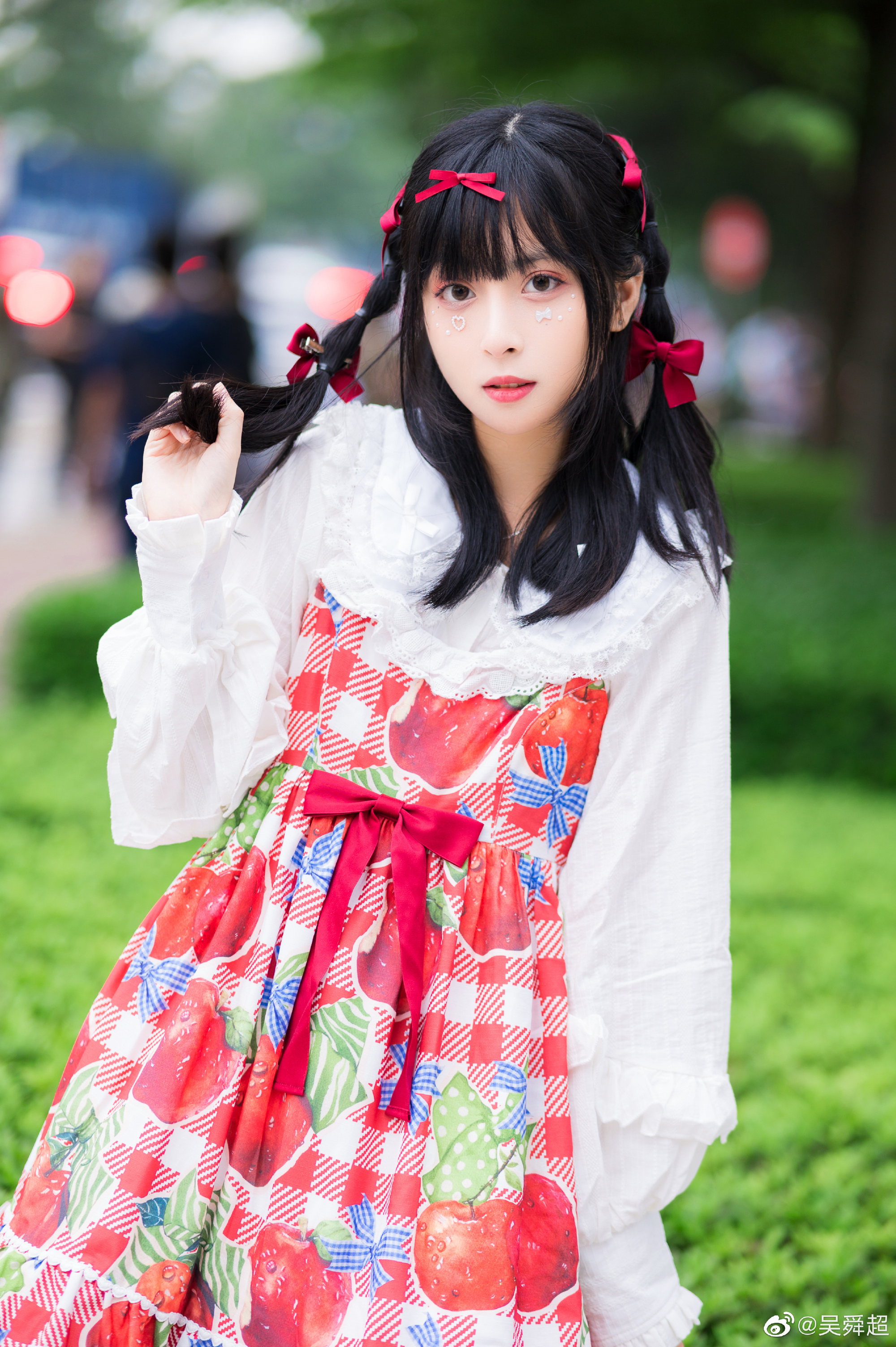 萤火虫动漫游戏嘉年华@yenaooa | yenaooacos萤火虫动漫游戏嘉年华-coser家，cosplay爱好者，二次元聚集地，动漫文化，新番资讯，ACG，Coser展示