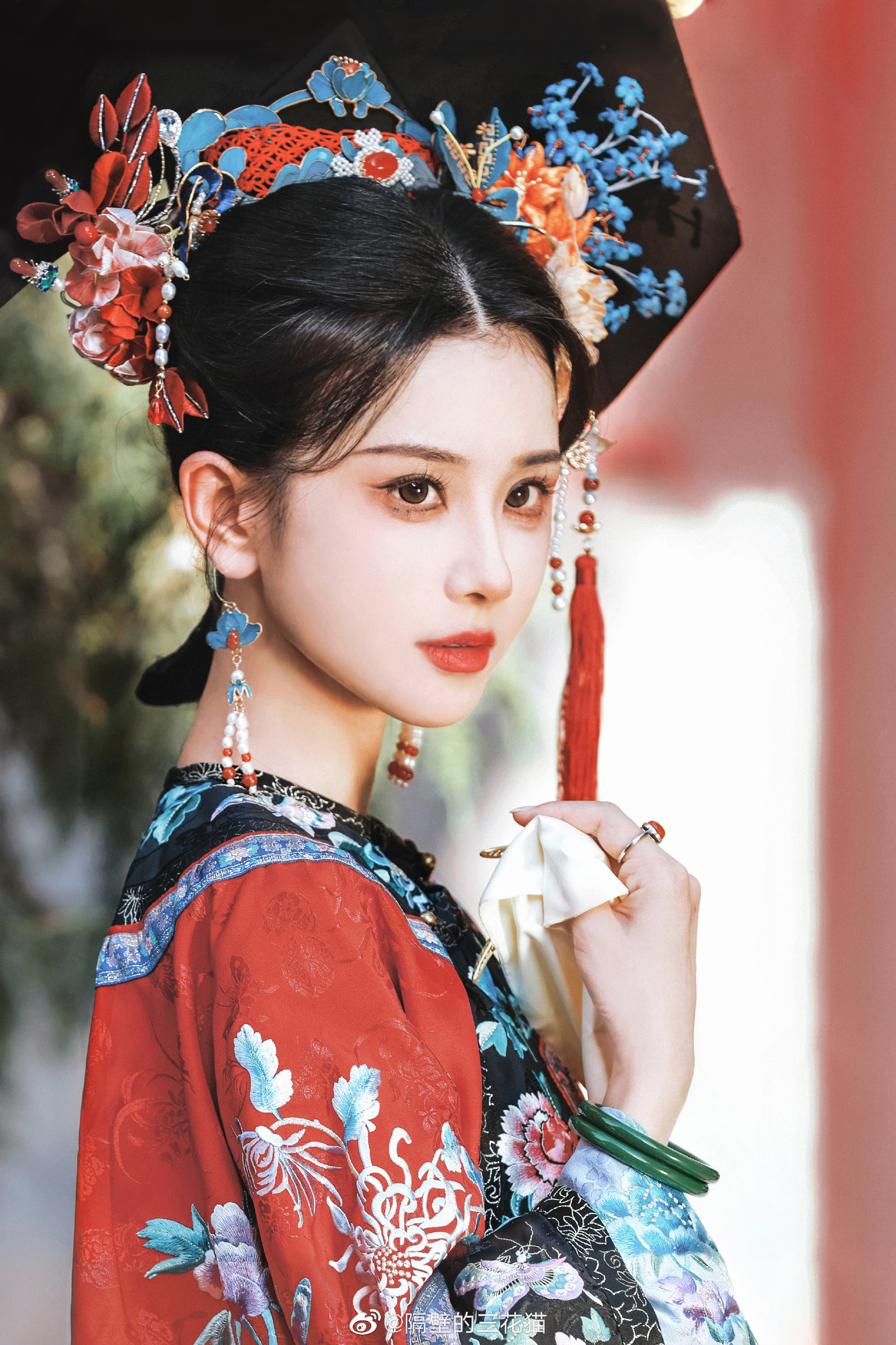 红墙绿树景长新…@隔壁的三花猫 | 隔壁的三花猫cos红墙绿树景长新…-coser家，cosplay爱好者，二次元聚集地，动漫文化，新番资讯，ACG，Coser展示