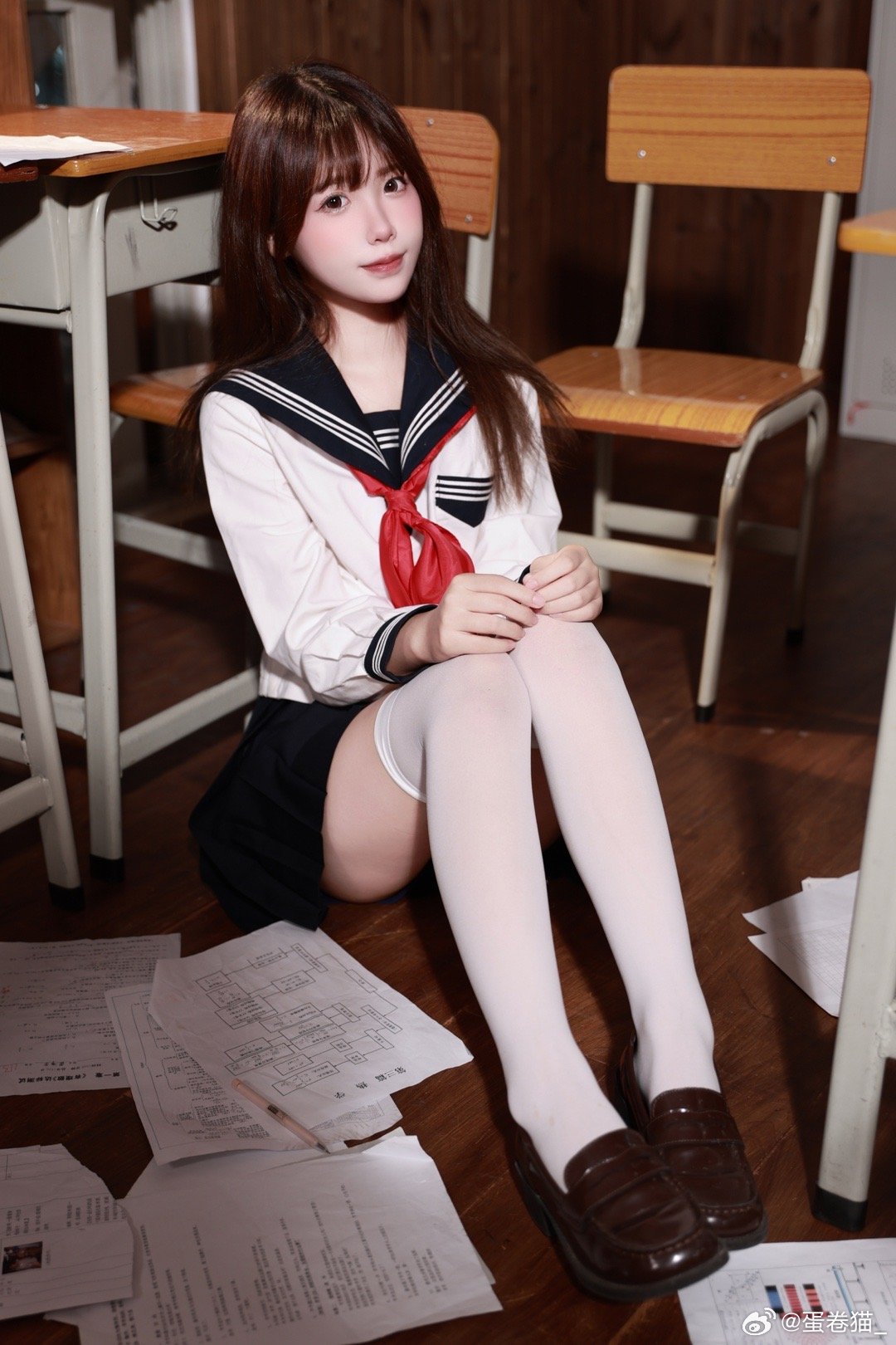 少女写真 秋天的第一套jk@蛋卷猫_ | 蛋卷猫_cos少女写真 秋天的第一套jk-coser家，cosplay爱好者，二次元聚集地，动漫文化，新番资讯，ACG，Coser展示