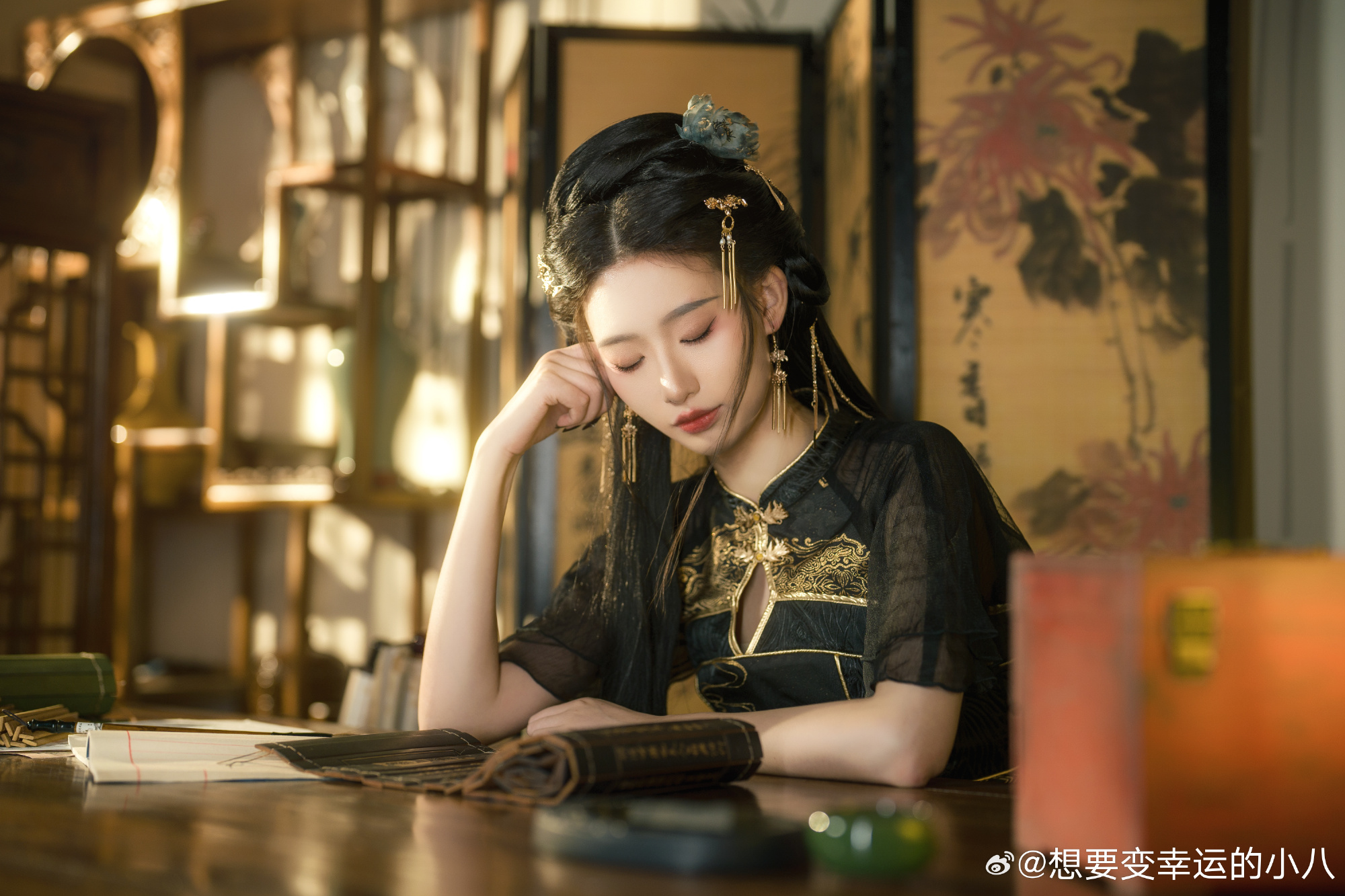 LOLITA 火凤燎原 琴书犹未整，独坐送残霞。@想要变幸运的小八 第2张