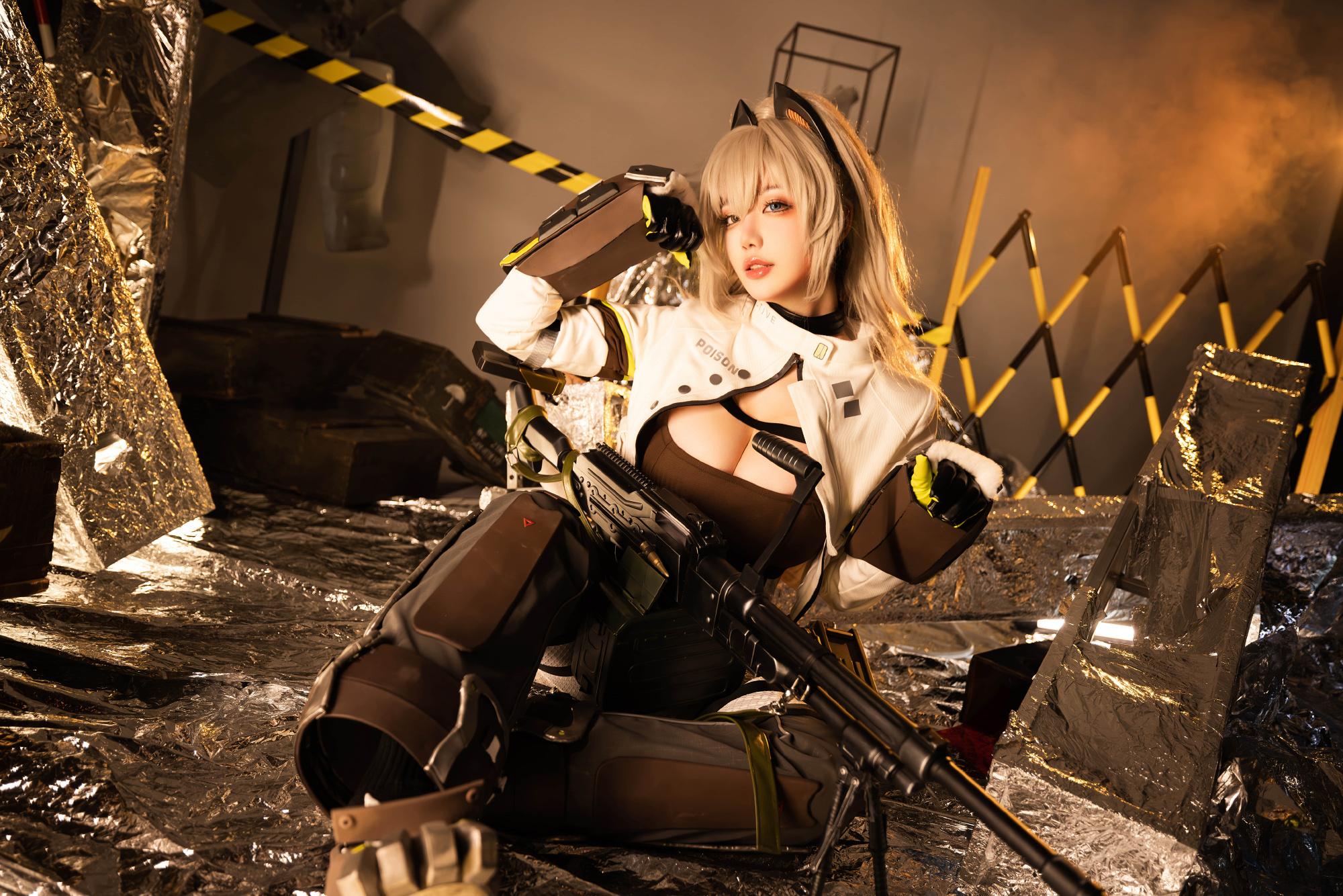 即使是指挥官您,也不能够换掉我的装饰哦。 少女前线2追放 佩里提亚@天夫人 第1张