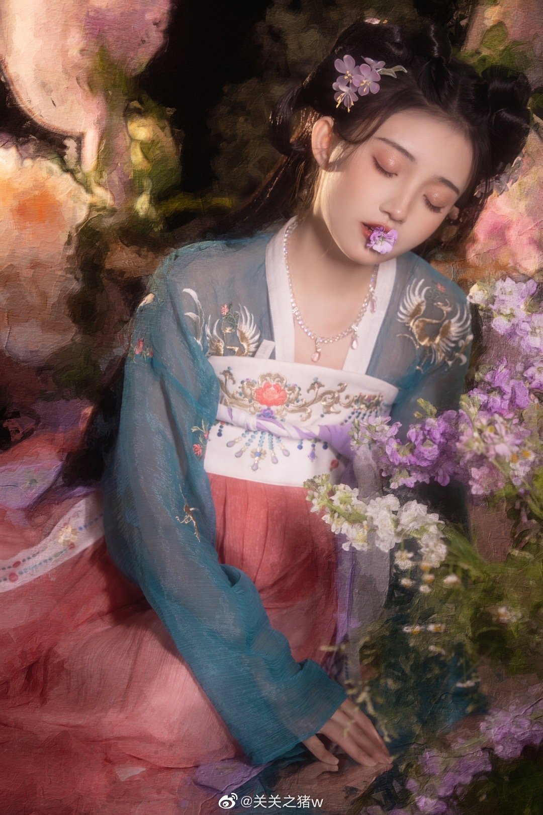 汉服 真正的鲜花开在山野烂漫处@关关之猪w | 关关之猪wcos真正的鲜花开在山野烂漫处-coser家，cosplay爱好者，二次元聚集地，动漫文化，新番资讯，ACG，Coser展示