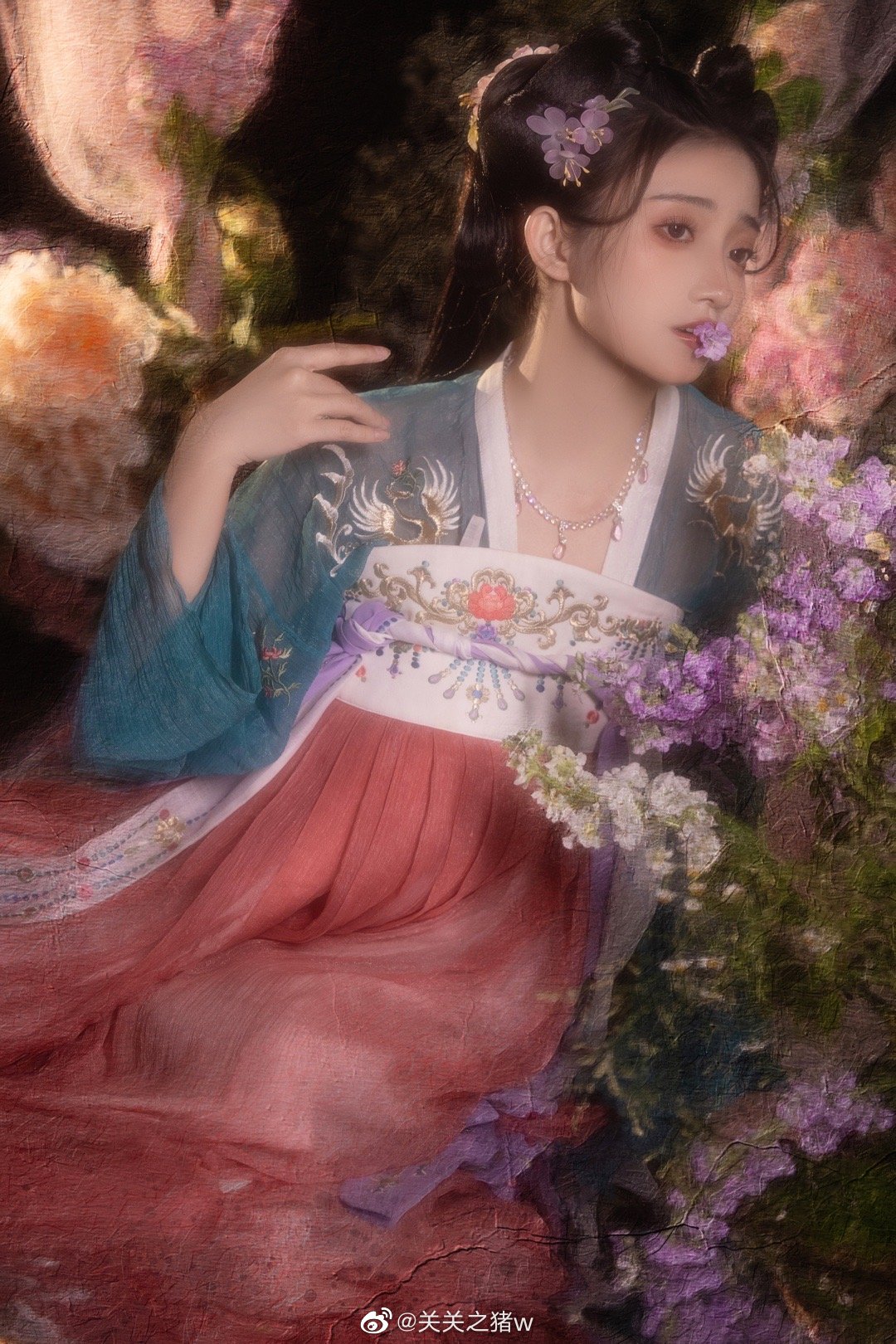 汉服 真正的鲜花开在山野烂漫处@关关之猪w 第4张